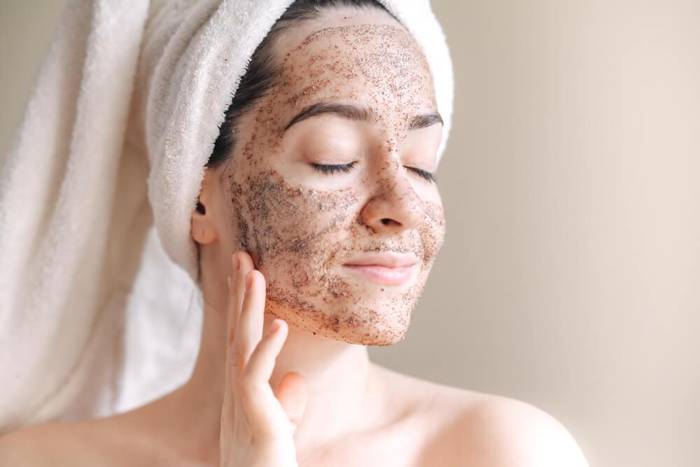 Top‌ Exfoliating Techniques to Enhance your ⁢Skin Care Routine