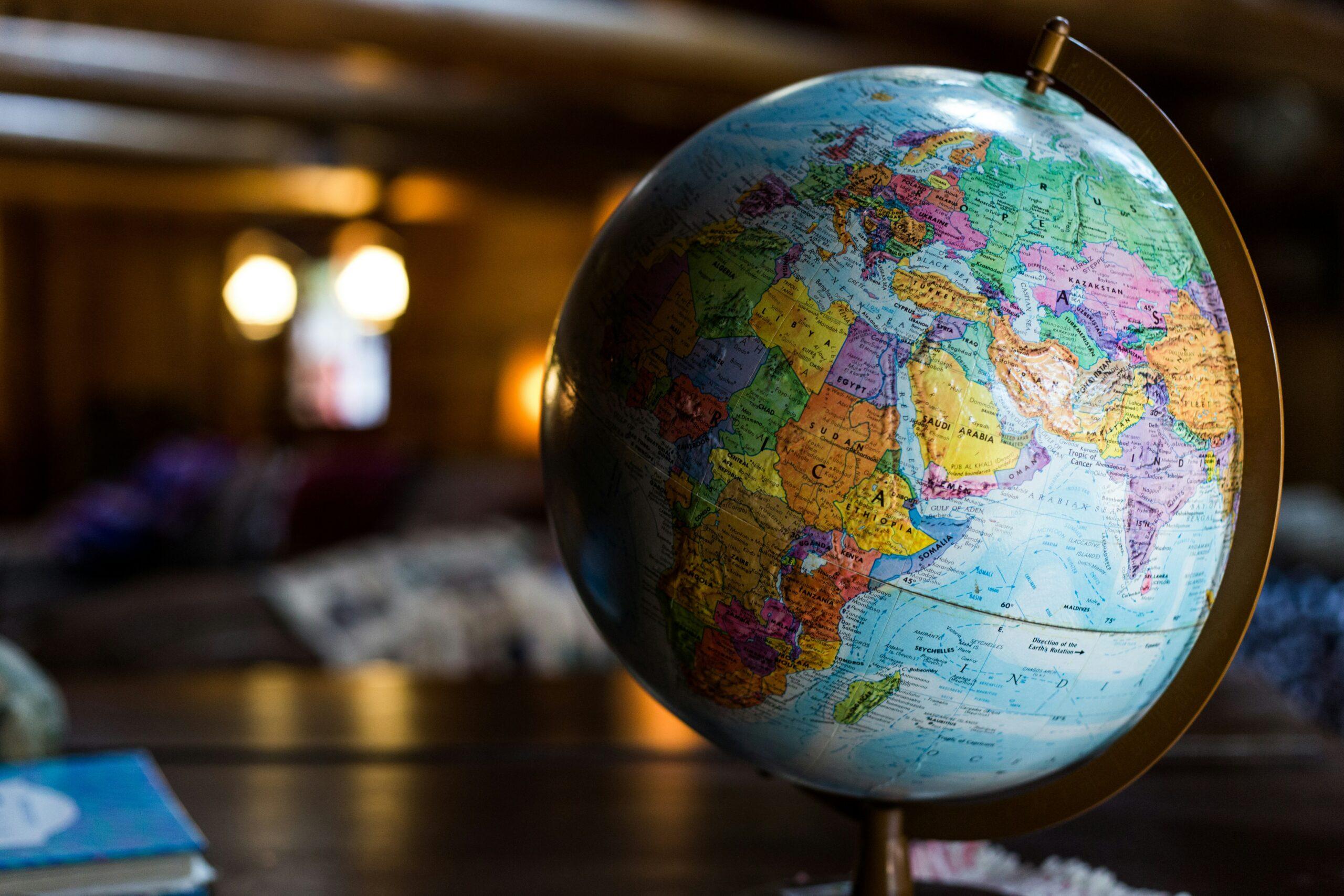 Global Flavors Delivered: Discovering International Food Box Selections