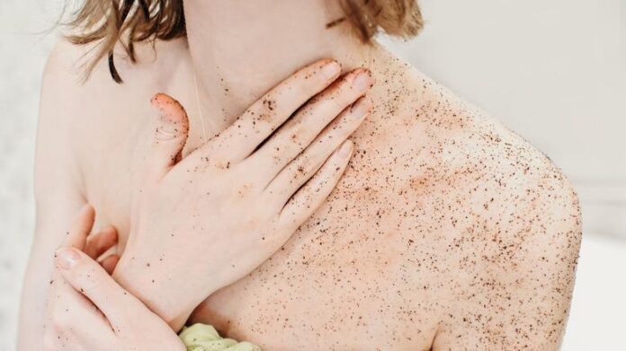 Best Body Scrubs for Body Acne: Clearing and Smoothing Solutions